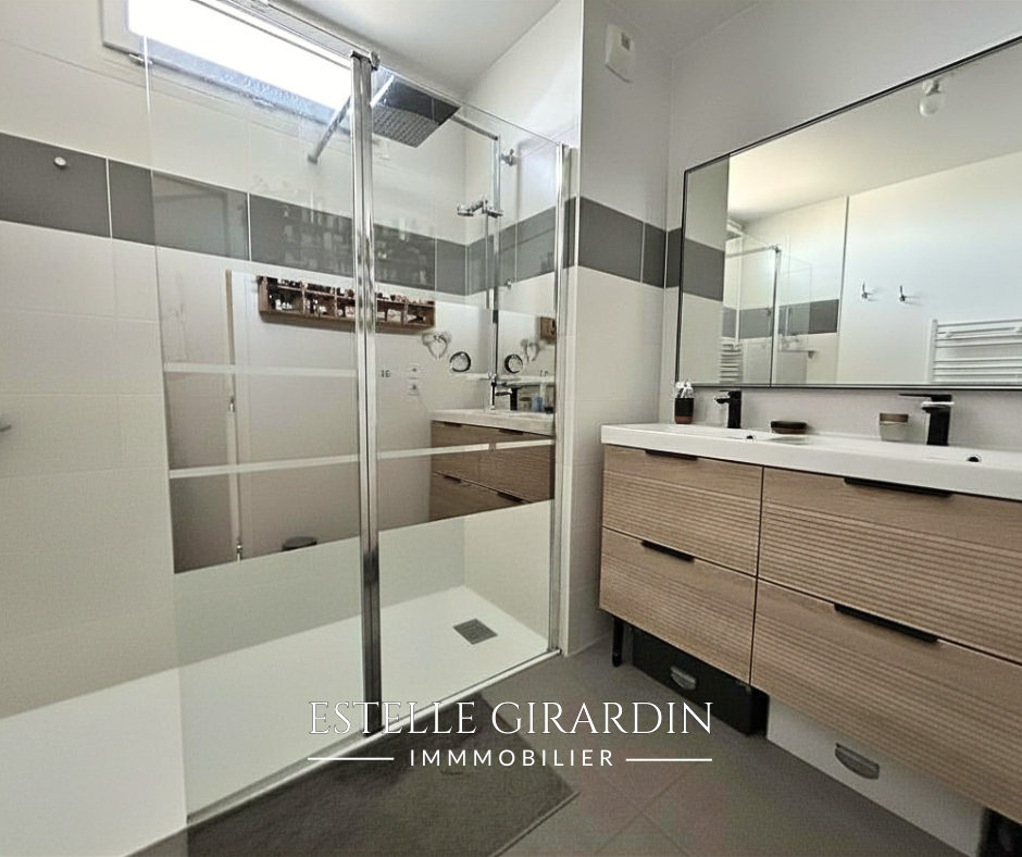 NANTES Appartement T4 - Dernier étage - Nantes Cardo 8