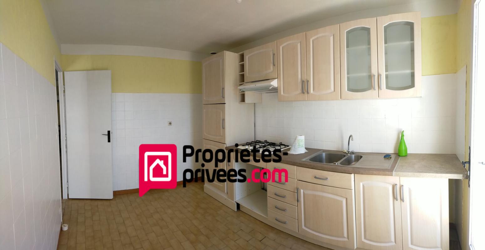 LE MUY Maison Le Muy 8 pièces 180 m2 terrain 1200 m² 12