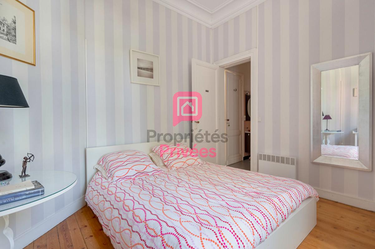 ARCACHON ARCACHON - Appartement de caractère avec jardin privatif au sein d'une remarquable villa Arcachonnaise 10