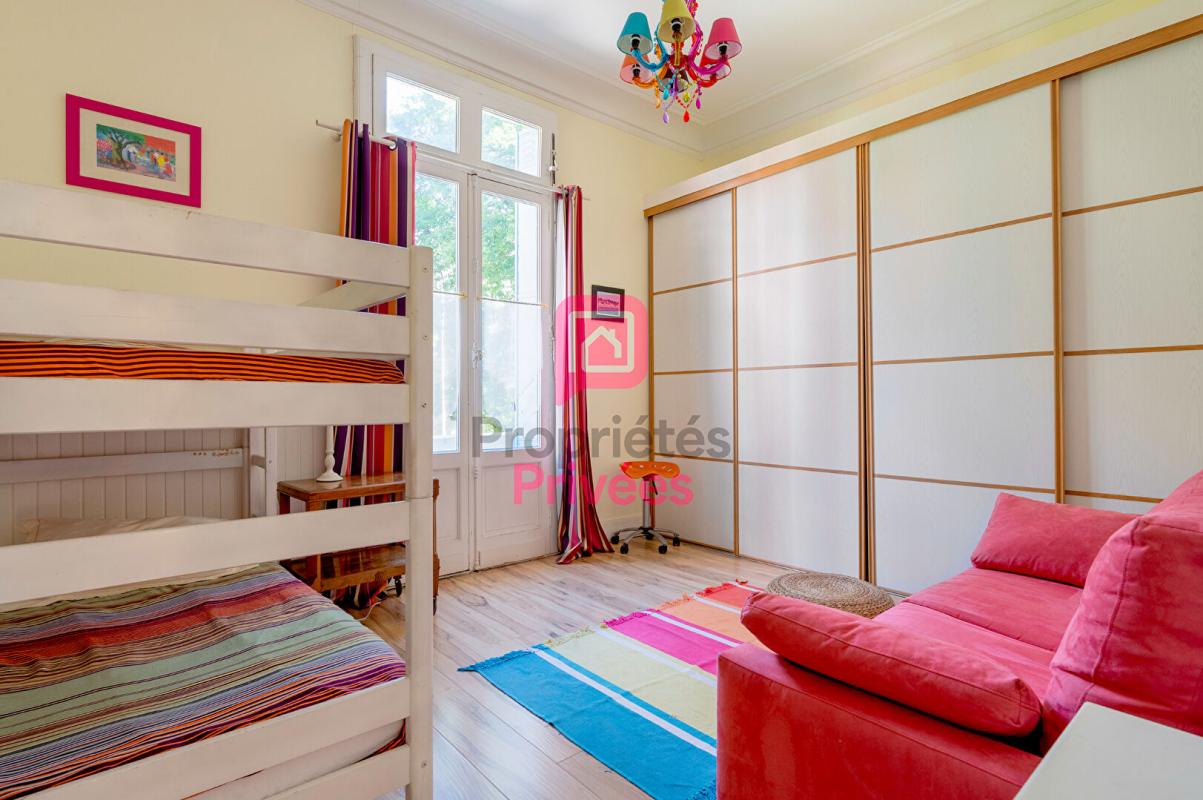 ARCACHON ARCACHON - Appartement de caractère avec jardin privatif au sein d'une remarquable villa Arcachonnaise 7