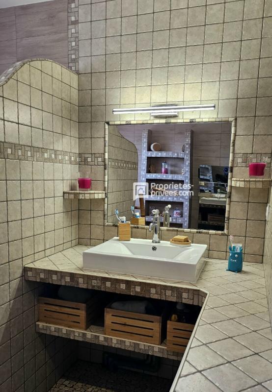 ELNE Elne maison de ville de 145 m² avec piscine et jardin 14