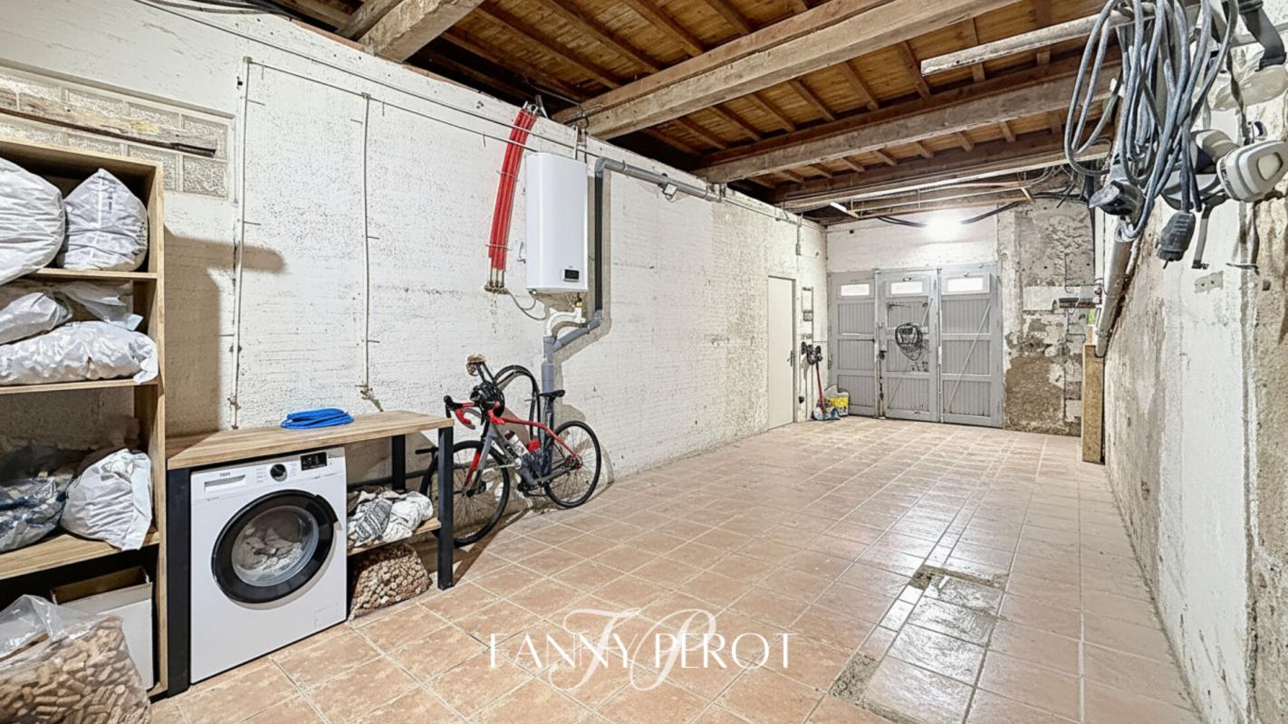CANET-EN-ROUSSILLON Maison de village remarquablement rénovée avec terrasse et grand garage 9