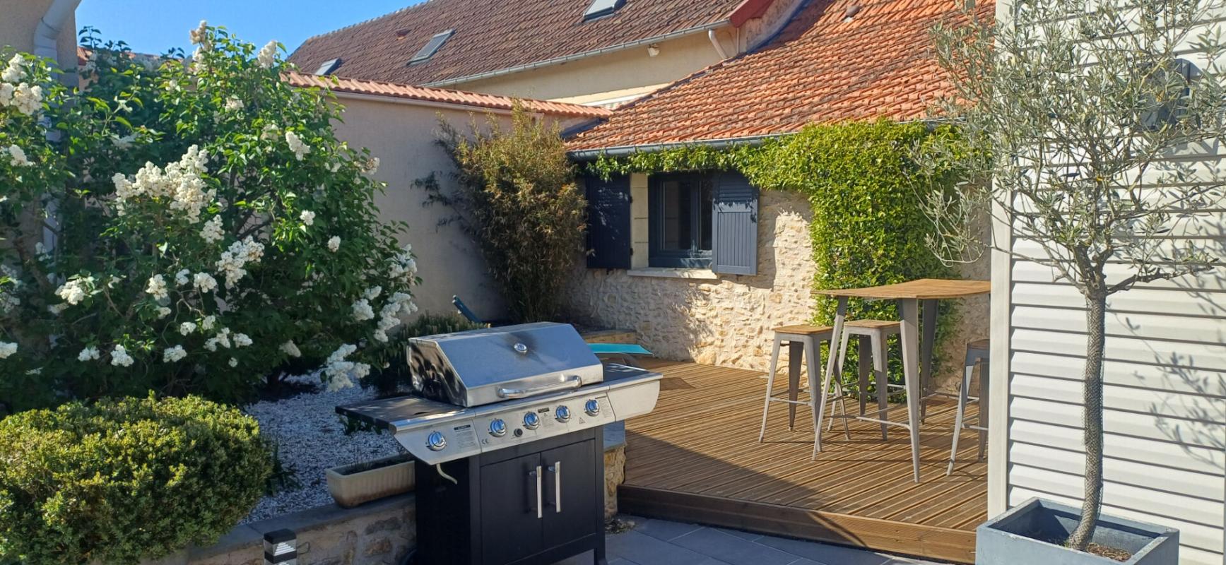 LEZIGNE Maison Coup de Coeur à  Lézigné 14