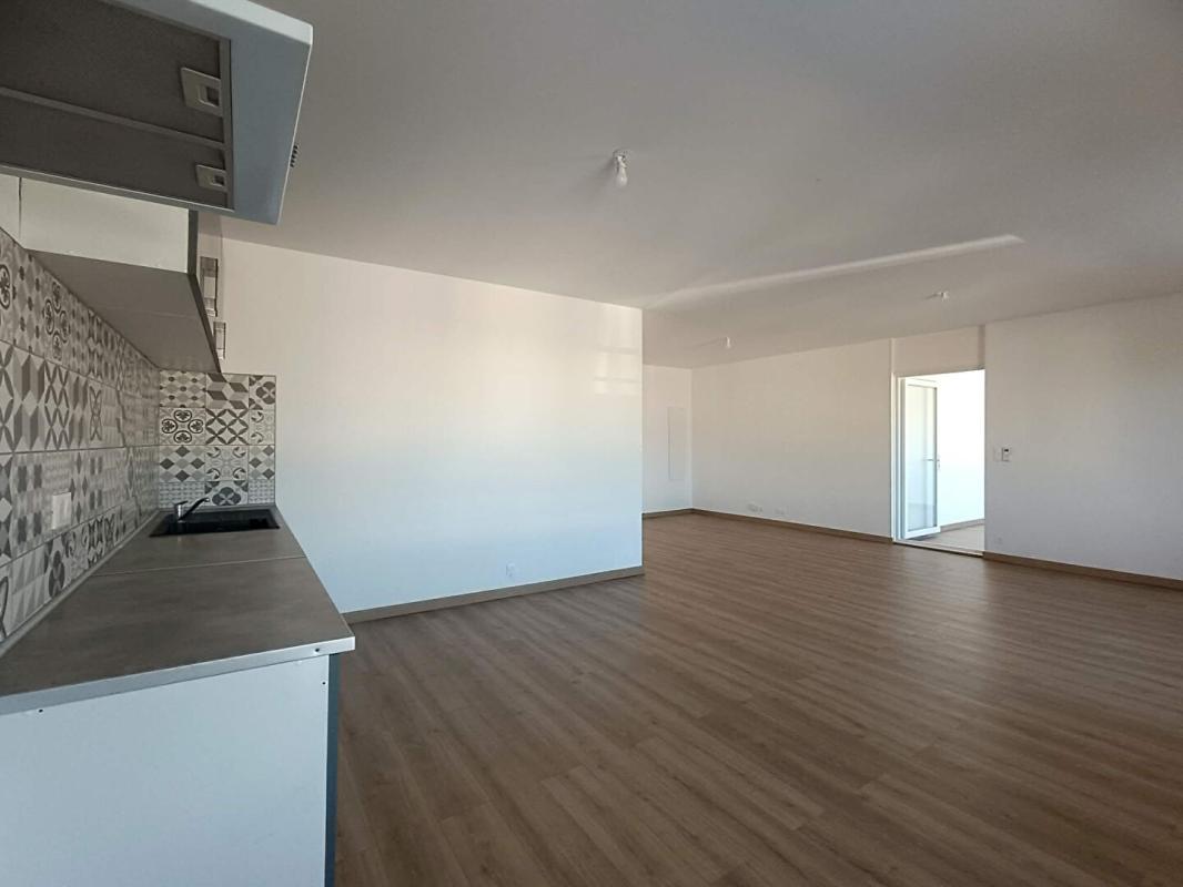 ISTRES Appartement Istres 4 pièce(s) 101 m2 ET Terrasse 1