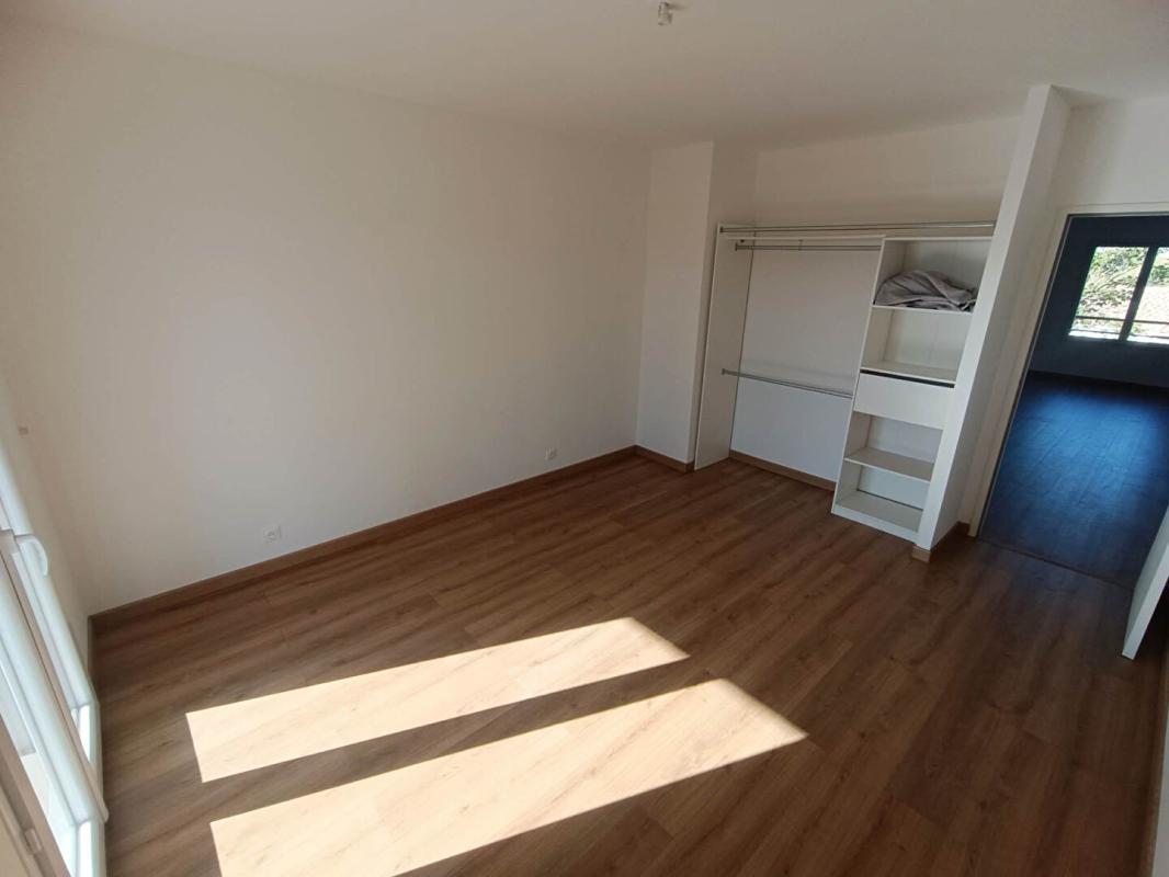 ISTRES Appartement Istres 4 pièce(s) 101 m2 ET Terrasse 11