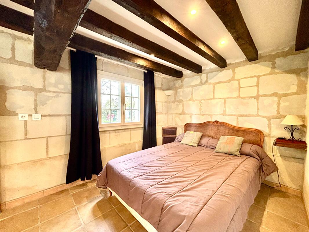 BEAUFORT-EN-VALLEE Demeure de prestige 7 pièce(s) 206 m2 - 3 biens distincts 14