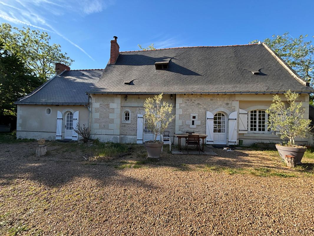 BEAUFORT-EN-VALLEE Demeure de prestige 7 pièce(s) 206 m2 - 3 biens distincts 3