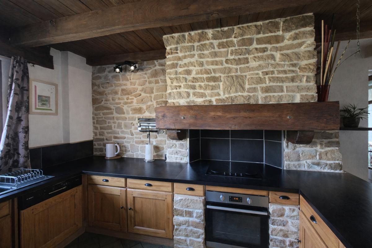 LANGUIDIC Belle Longère atypique de 162 m2 habitables, rénovée avec goût dans le Morbihan  (15 kms de Lorient  -2.5 km d'Hennebont - 6 kms de Languidic - 15 kms de la mer) 6