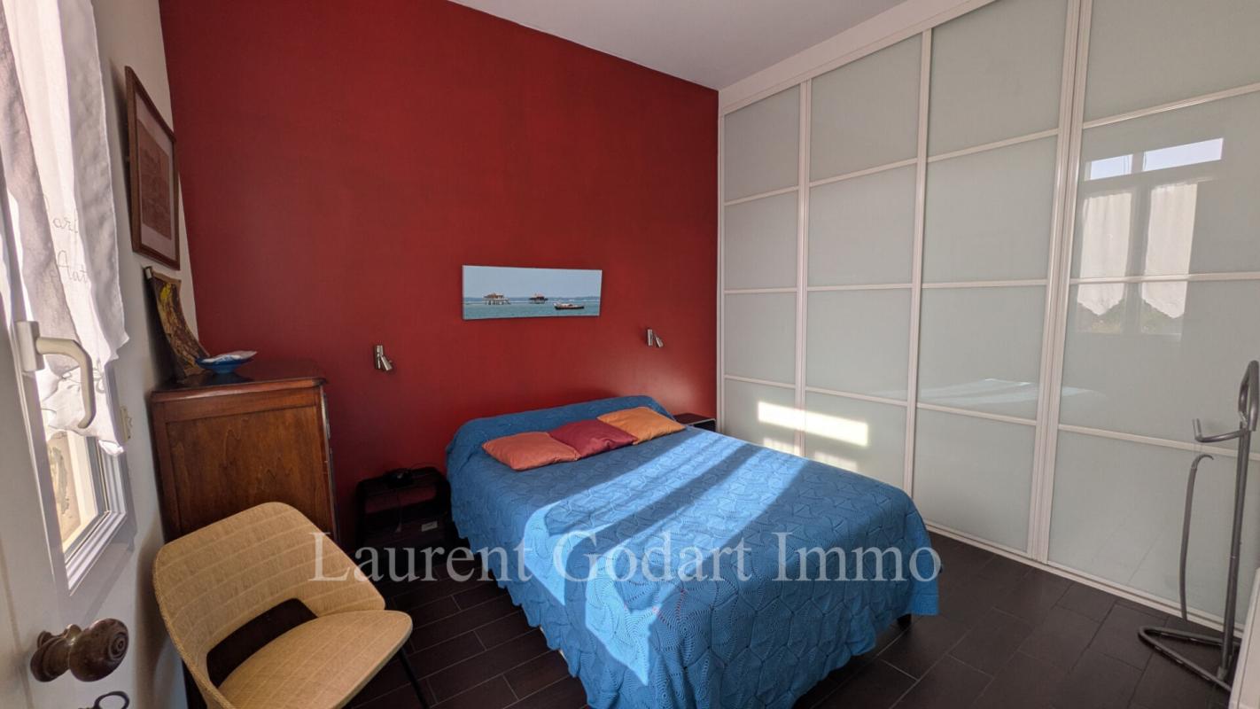 MERIGNAC Maison de plain pied avec 2 chambres + dépendance 4