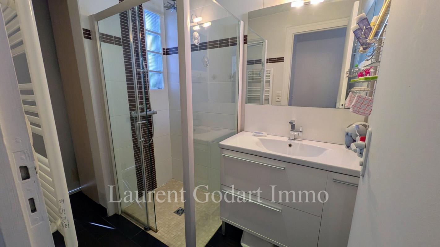 MERIGNAC Maison de plain pied avec 2 chambres + dépendance 5