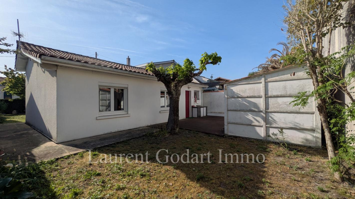 MERIGNAC Maison de plain pied avec 2 chambres + dépendance 7