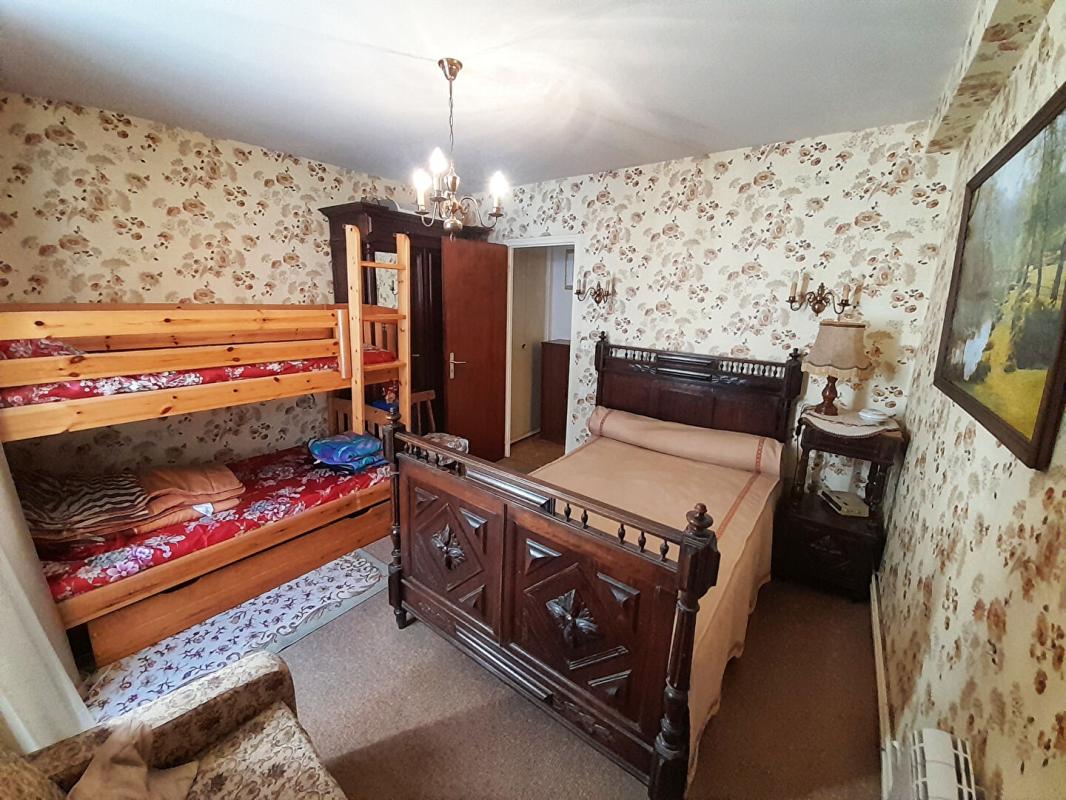 EAUX-BONNES Appartement T2 de 36m2 au 2ème étage 6