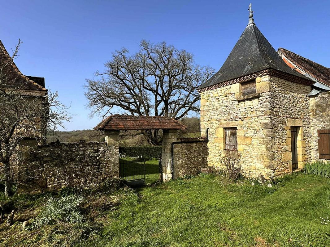 SAINT-GERMAIN-DES-PRES Maison Saint Germain Des Pres 12 pièce(s) 300 m2 15