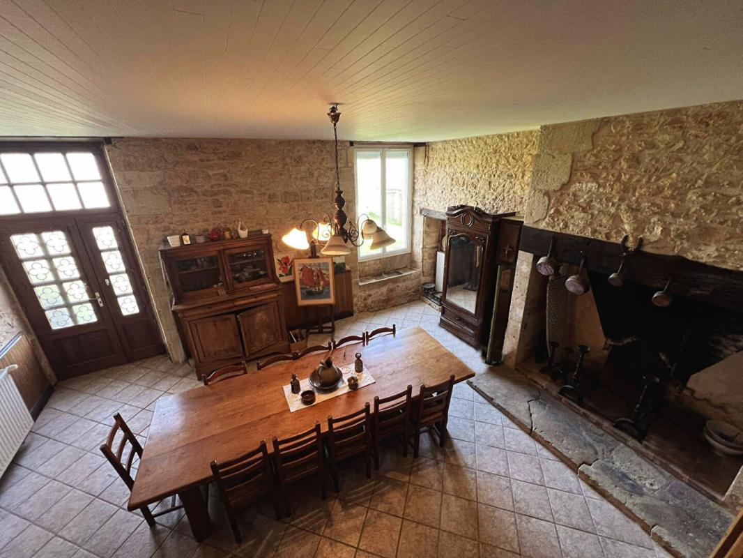 SAINT-GERMAIN-DES-PRES Maison Saint Germain Des Pres 12 pièce(s) 300 m2 7