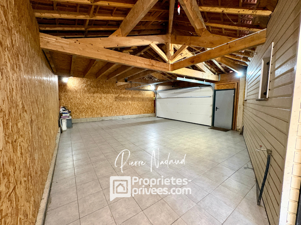 SAINT-MICHEL-DE-MONTAIGNE Maison Saint Michel De Montaigne 5 pièces 4 chambres 12