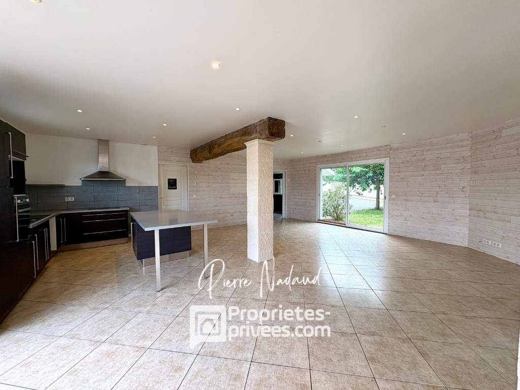 SAINT-MICHEL-DE-MONTAIGNE Maison Saint Michel De Montaigne 5 pièces 4 chambres 5