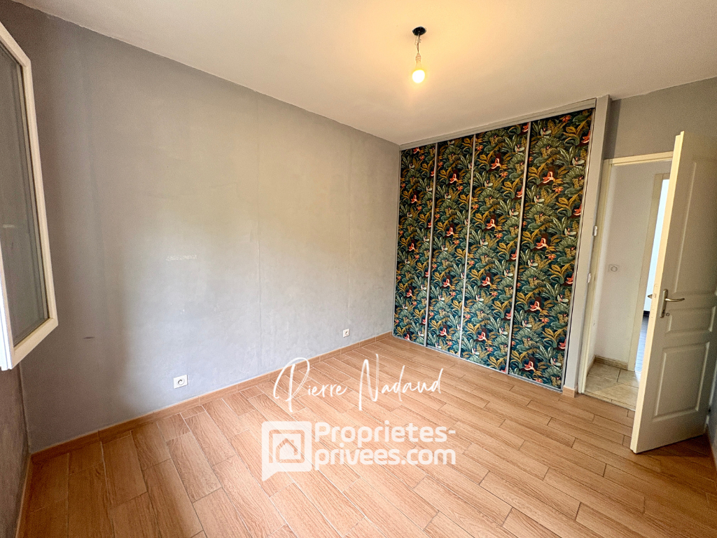 SAINT-MICHEL-DE-MONTAIGNE Maison Saint Michel De Montaigne 5 pièces 4 chambres 6