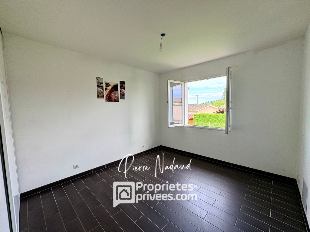 SAINT-MICHEL-DE-MONTAIGNE Maison Saint Michel De Montaigne 5 pièces 4 chambres 9