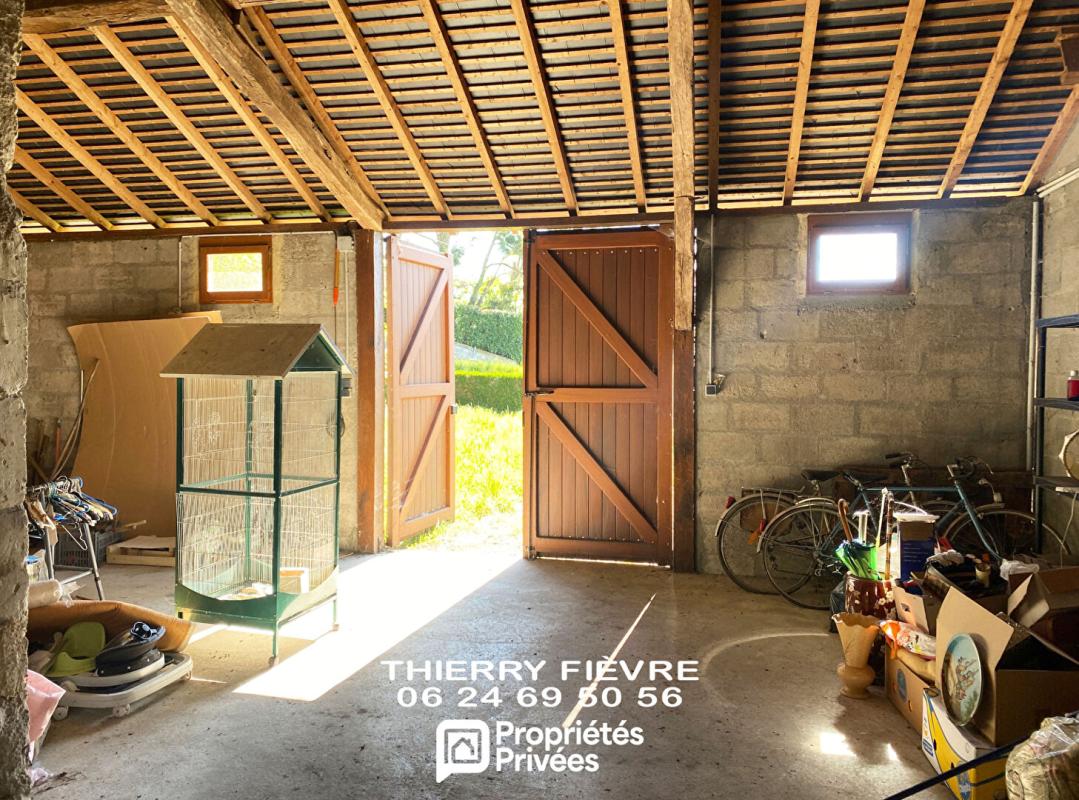 SAINT-PATRICE Coteaux Sur Loire 37130  Maison de 148 m2  4 chambres  dépendances  terrain caves troglodytiques 16