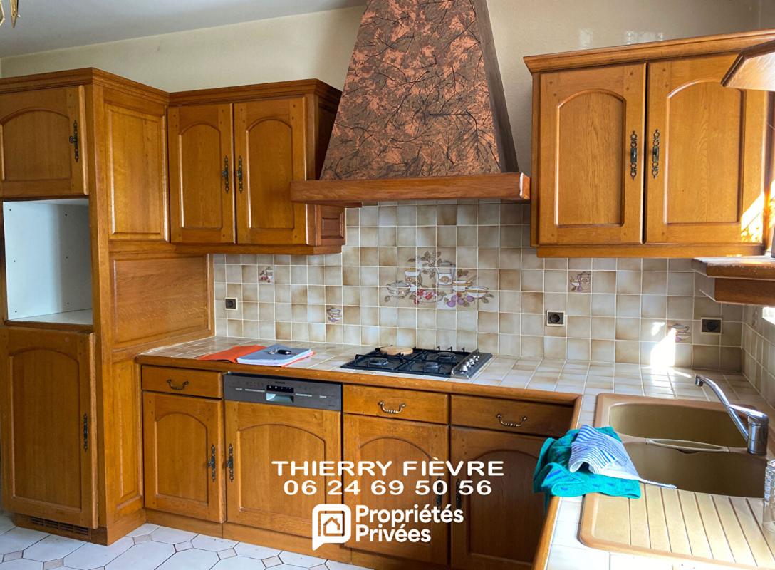 SAINT-PATRICE Coteaux Sur Loire 37130  Maison de 148 m2  4 chambres  dépendances  terrain caves troglodytiques 8