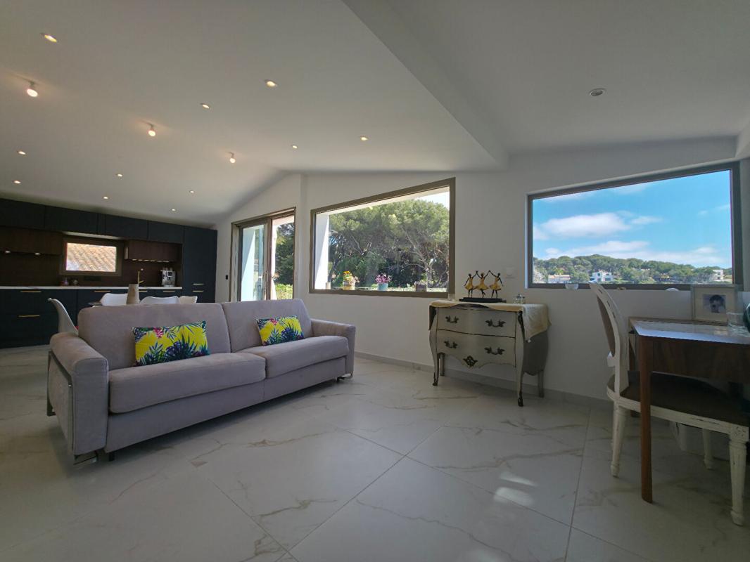 SANARY-SUR-MER Maison Sanary Sur Mer 7 pièce(s) 119 m2 5