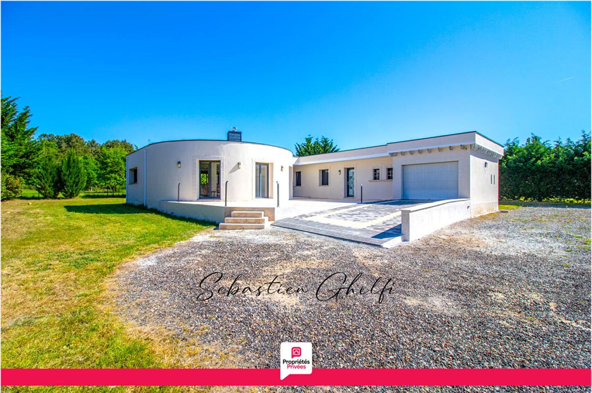 CONTRES maison contemporaine de plain-pied avec 3 chambres- garage-beau terrain 1