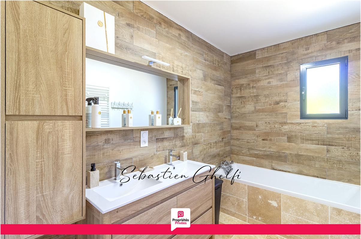 CONTRES maison contemporaine de plain-pied avec 3 chambres- garage-beau terrain 10