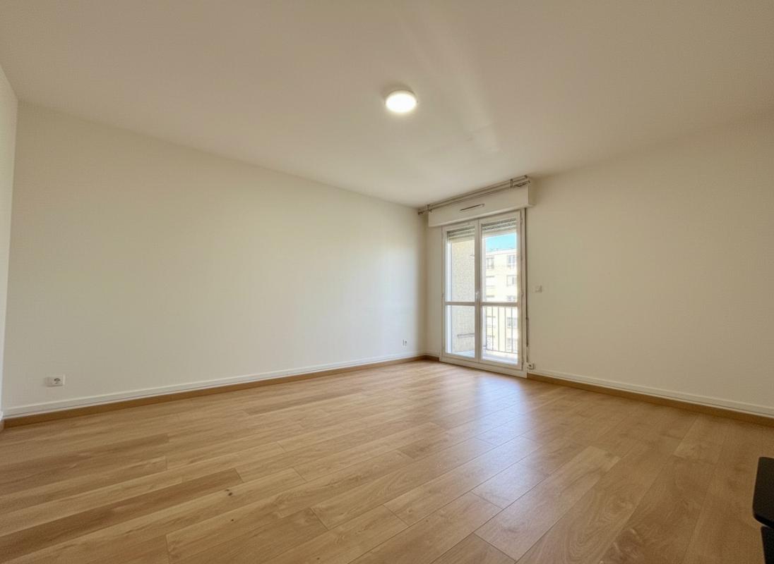 EVRY Rentabilité immédiate à Évry ? 4 pièces déjà loué 1900 / mois 1