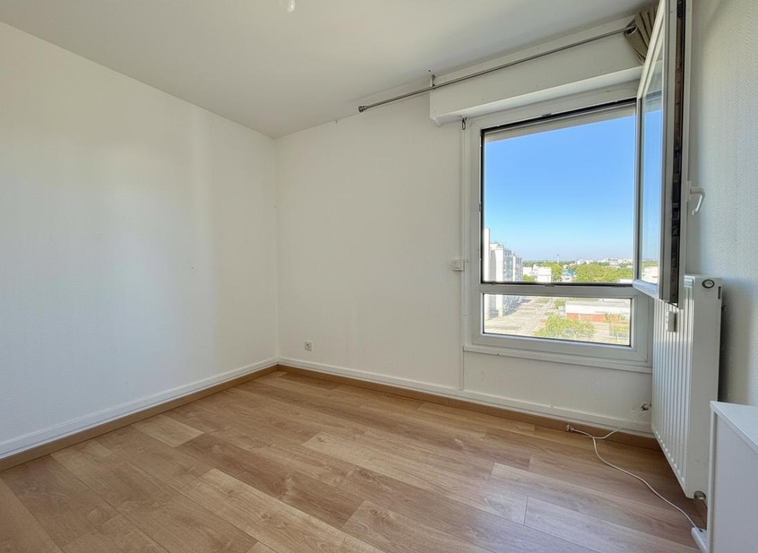 EVRY Rentabilité immédiate à Évry ? 4 pièces déjà loué 1900 / mois 6