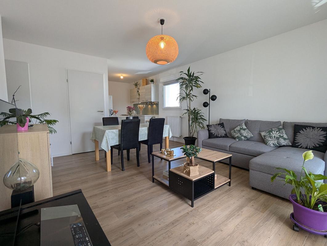 VANNES APPARTEMENT T3 RECENT (2023) PLEIN SUD ET SECTEUR CALME 1
