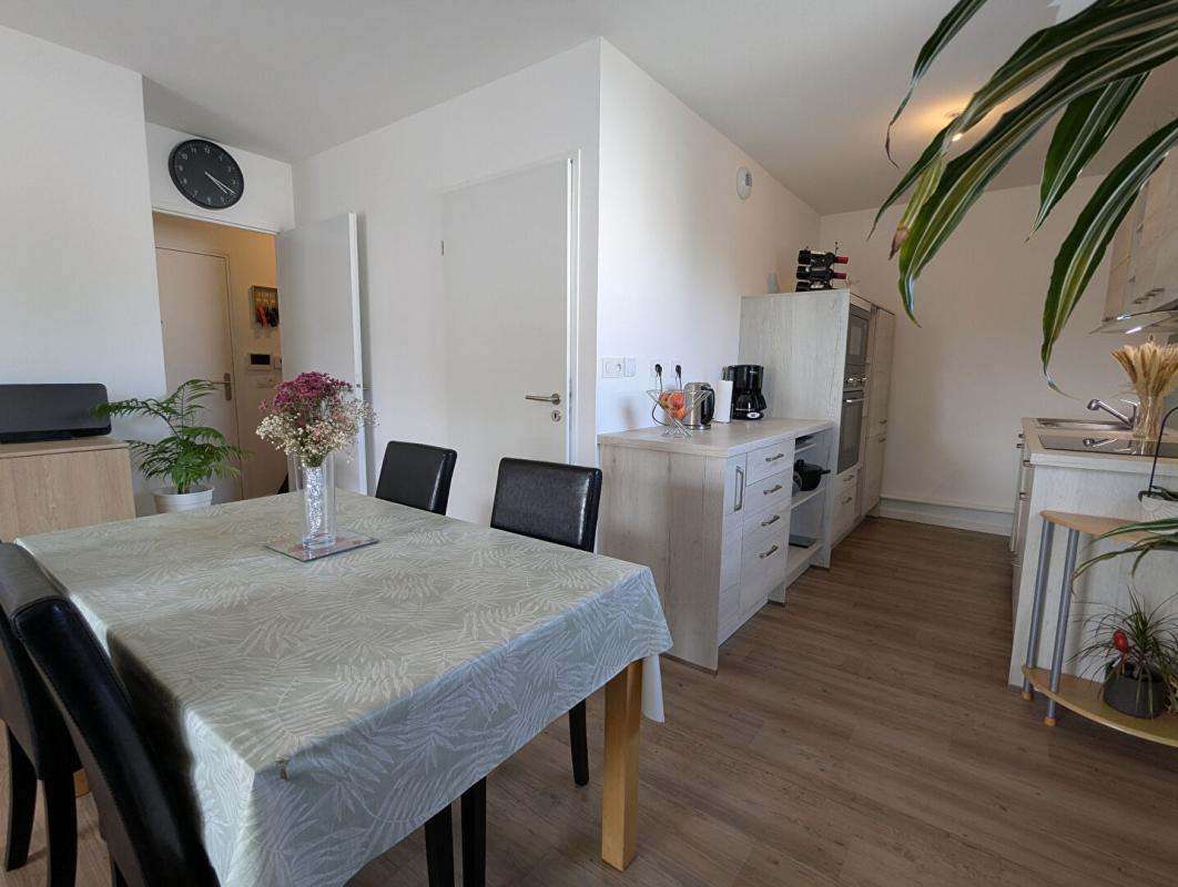 VANNES APPARTEMENT T3 RECENT (2023) PLEIN SUD ET SECTEUR CALME 5