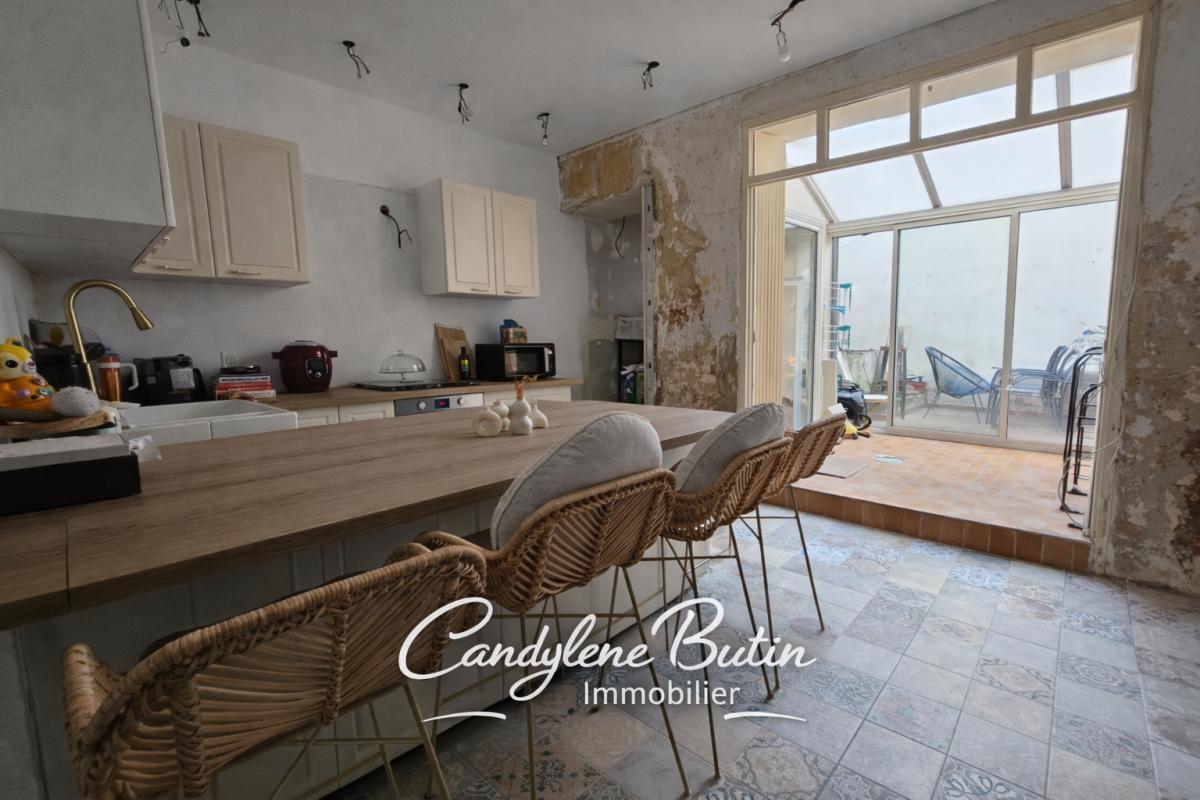 CAZOULS-LES-BEZIERS BEAUX VOLUMES et FORT POTENTIEL ,MAISON DE CARACTÈRE EN COEUR DE VILLAGE 1