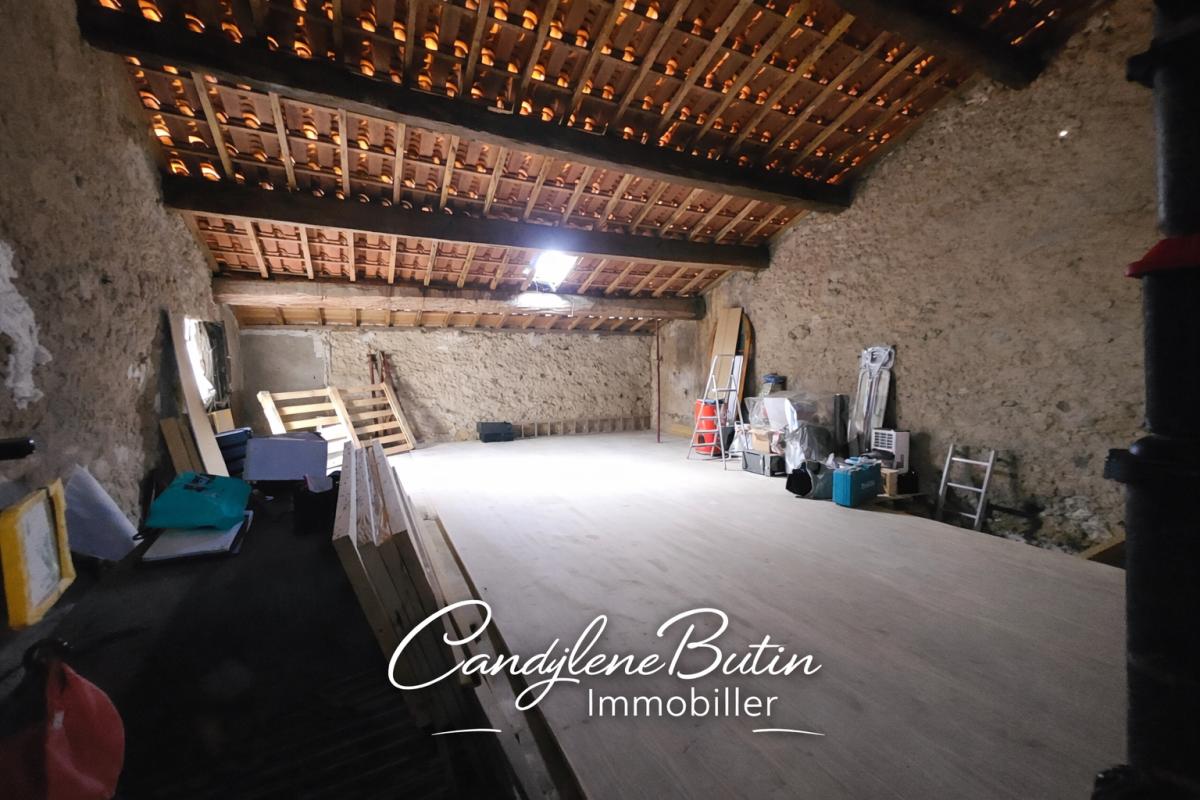 CAZOULS-LES-BEZIERS BEAUX VOLUMES et FORT POTENTIEL ,MAISON DE CARACTÈRE EN COEUR DE VILLAGE 12