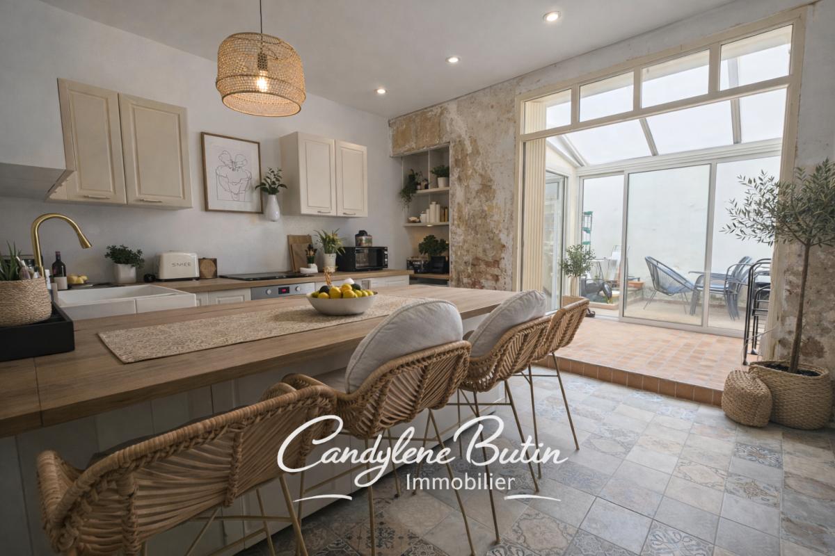 CAZOULS-LES-BEZIERS BEAUX VOLUMES et FORT POTENTIEL ,MAISON DE CARACTÈRE EN COEUR DE VILLAGE 13