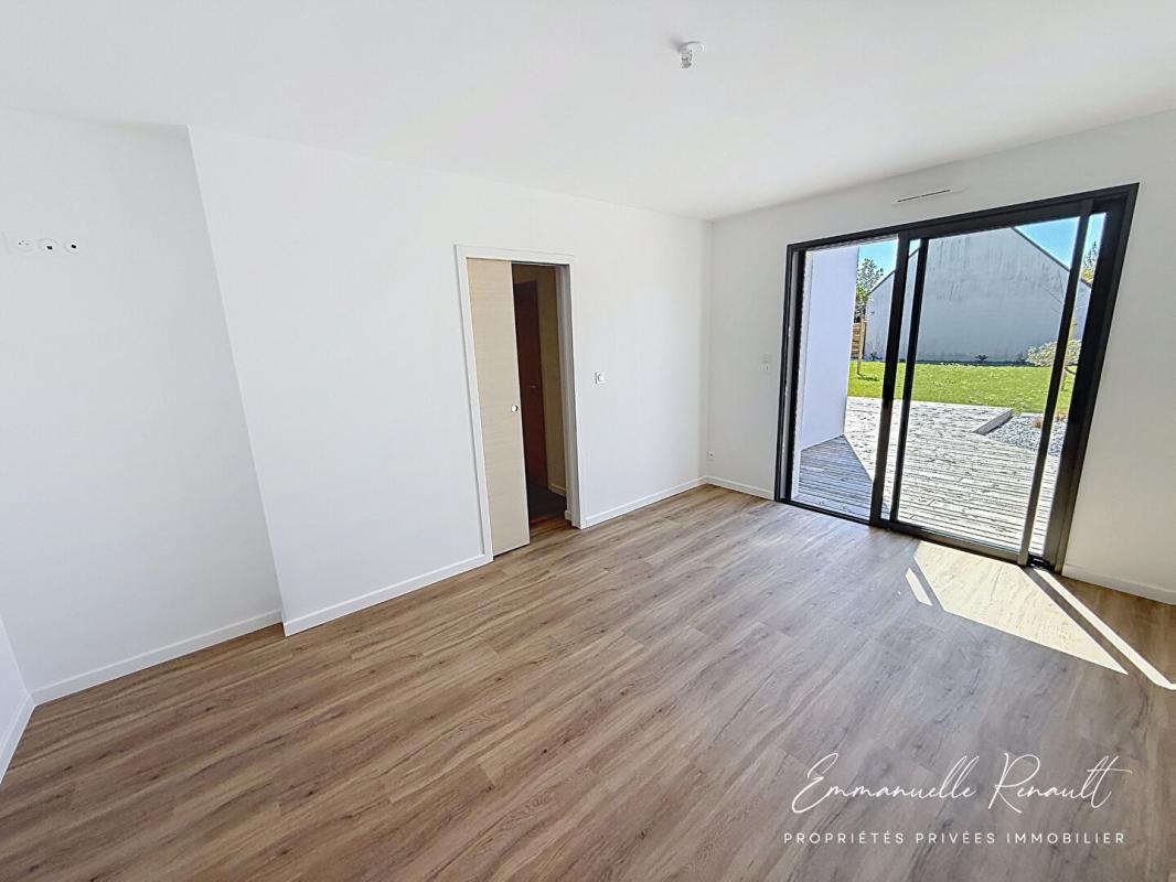 AURAY Maison contemporaine 2026 · Belle vie de plain pied · Terrain 740 m² · À pied de la gare · AURAY 11