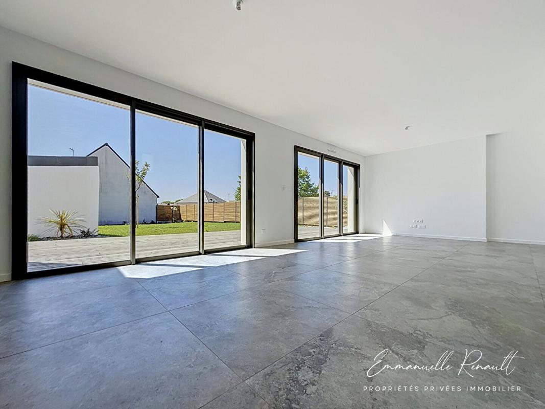 AURAY Maison contemporaine 2026 · Belle vie de plain pied · Terrain 740 m² · À pied de la gare · AURAY 5