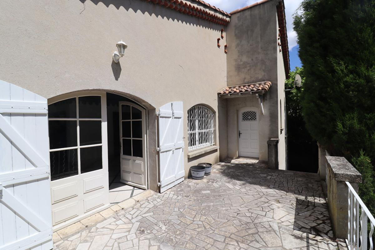 VILLENEUVE-LES-AVIGNON Maison Villeneuve Les Avignon 10 pièce(s) 300 m2 6