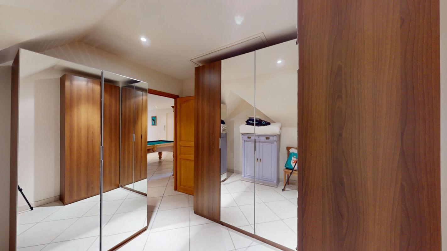 OZOIR-LA-FERRIERE PROPRIÉTÉ DE STANDING  284 m2 de 8 PIÈCES 499 000 10