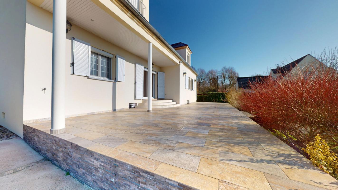 OZOIR-LA-FERRIERE PROPRIÉTÉ DE STANDING  284 m2 de 8 PIÈCES 499 000 2