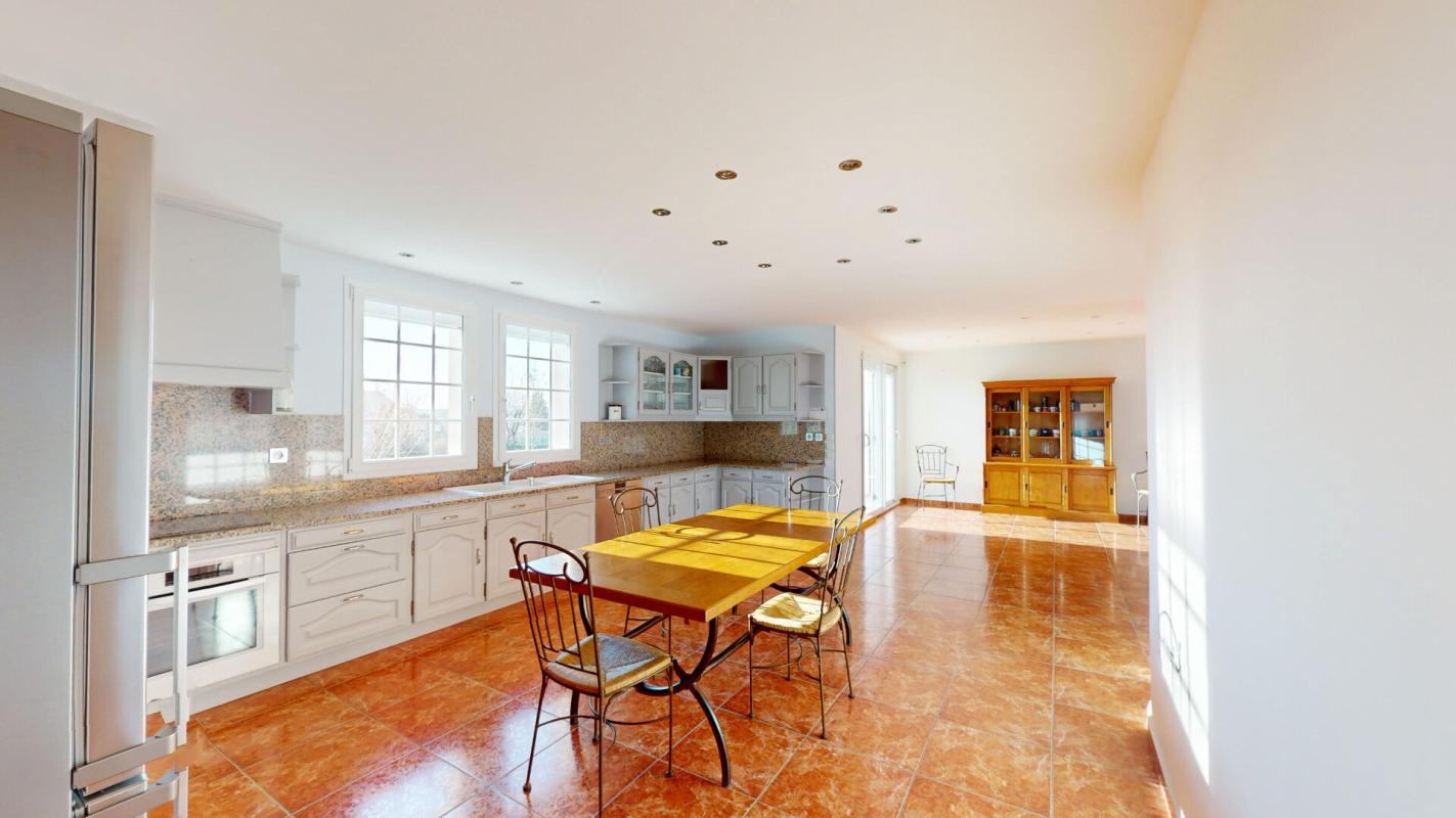 OZOIR-LA-FERRIERE PROPRIÉTÉ DE STANDING  284 m2 de 8 PIÈCES 499 000 5