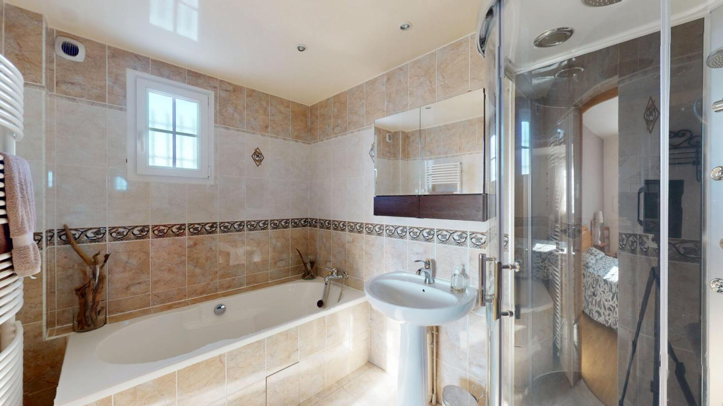 OZOIR-LA-FERRIERE PROPRIÉTÉ DE STANDING  284 m2 de 8 PIÈCES 499 000 7