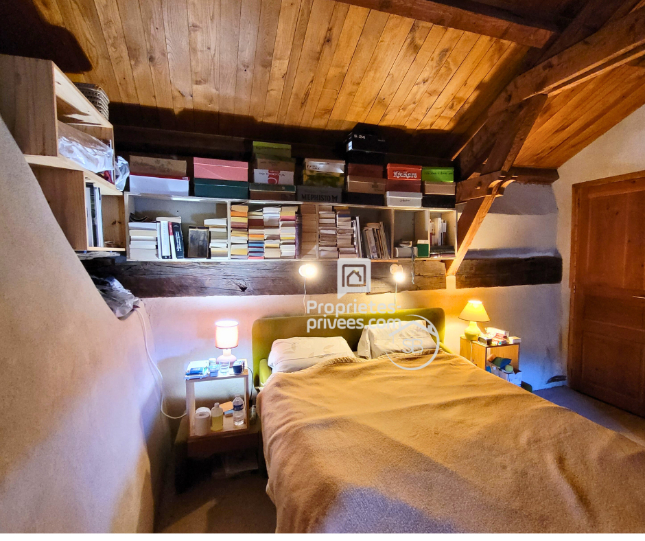 LES VANS Mas  typiquement cévenol - Malbosc (limite Gard/Ardèche) 215 m² | 8 pièces | Terrain  17 497 m²| Piscine 9