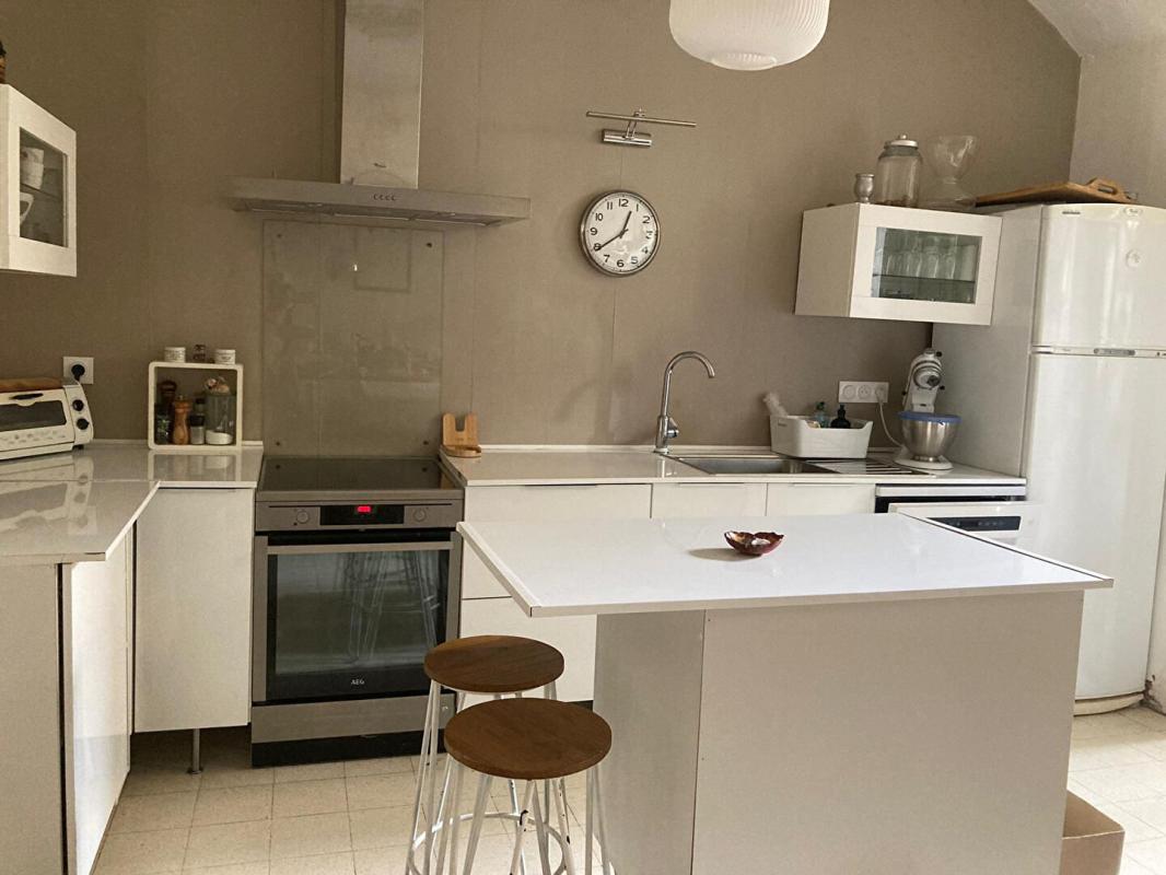 PéZENAS Maison de caractère avec garage ,Centre  de Pézenas 90m2 3