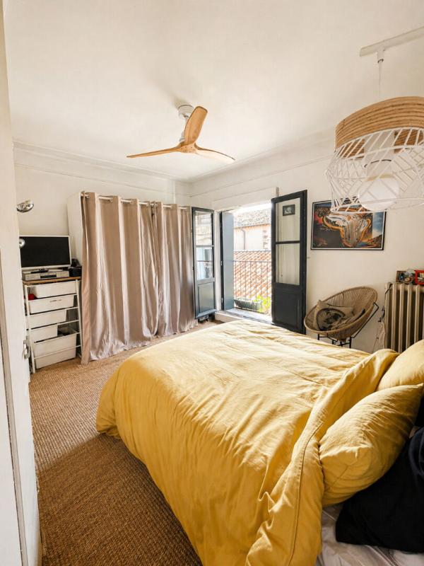 PéZENAS Maison de caractère avec garage ,Centre  de Pézenas 90m2 5