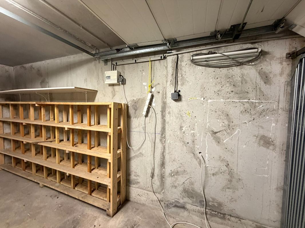 VAUX-SUR-MER Parking / box Vaux Sur Mer 17 m2 3