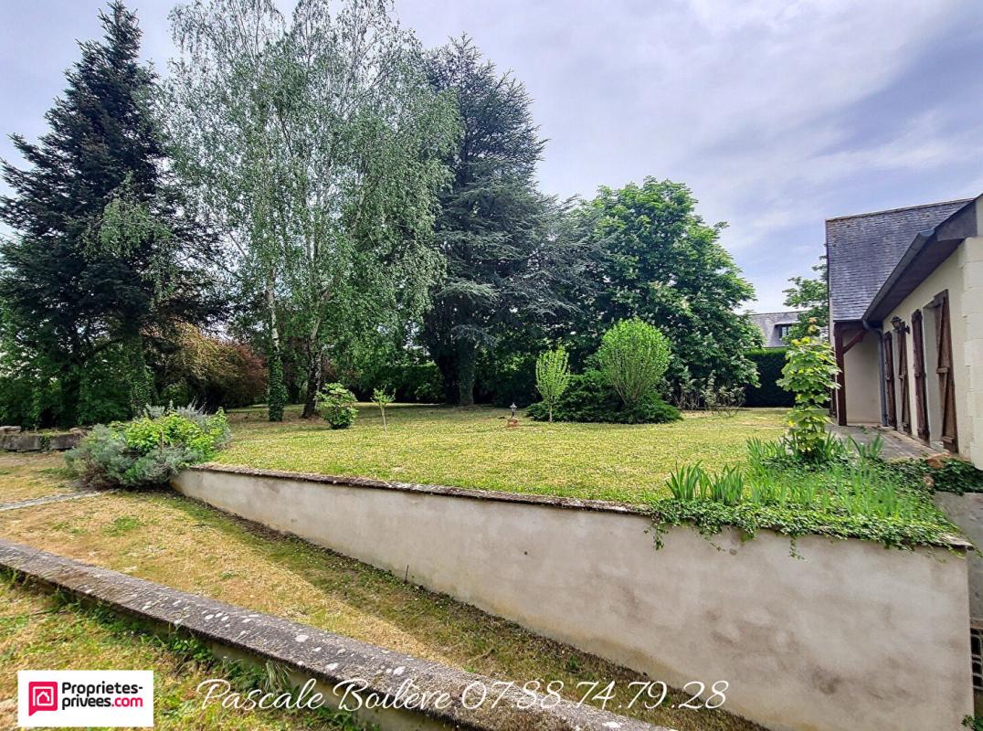 VERNOIL-LE-FOURRIER Maison sur sous-sol avec terrain arboré - Vernoil le Fourrier (49390) 12