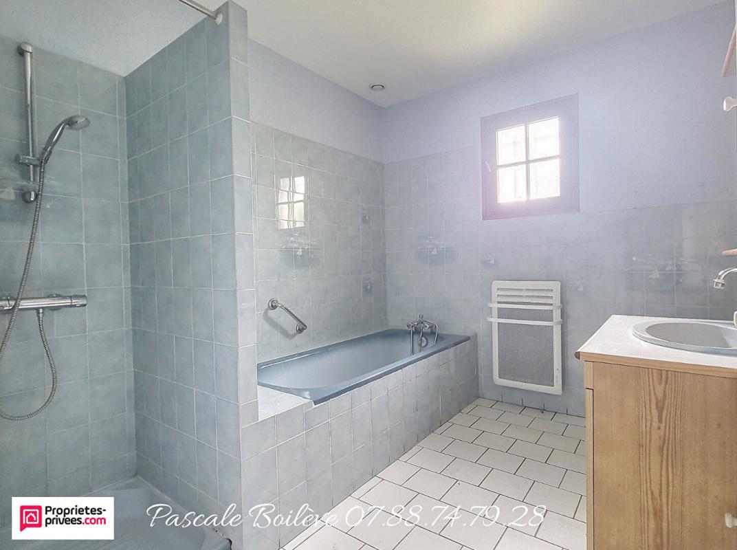 VERNOIL-LE-FOURRIER Maison sur sous-sol avec terrain arboré - Vernoil le Fourrier (49390) 9