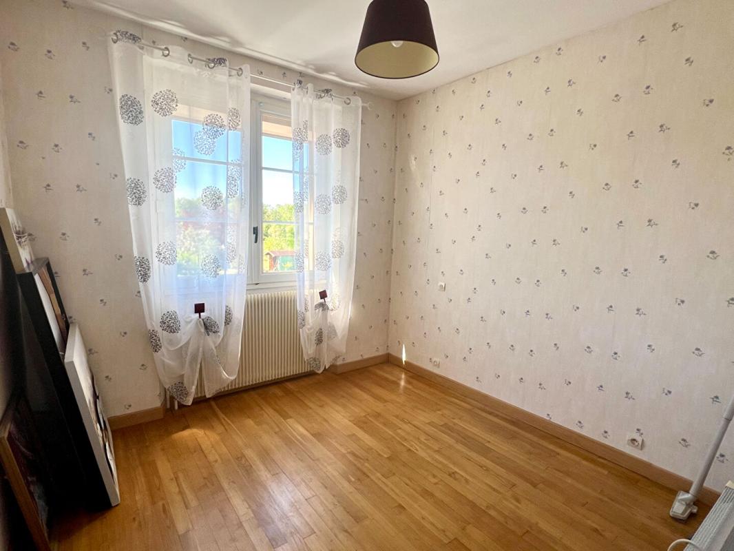 AREINES 5 MN DE VENDOME PAVILLON SUR SOUS SOL TOTAL 10