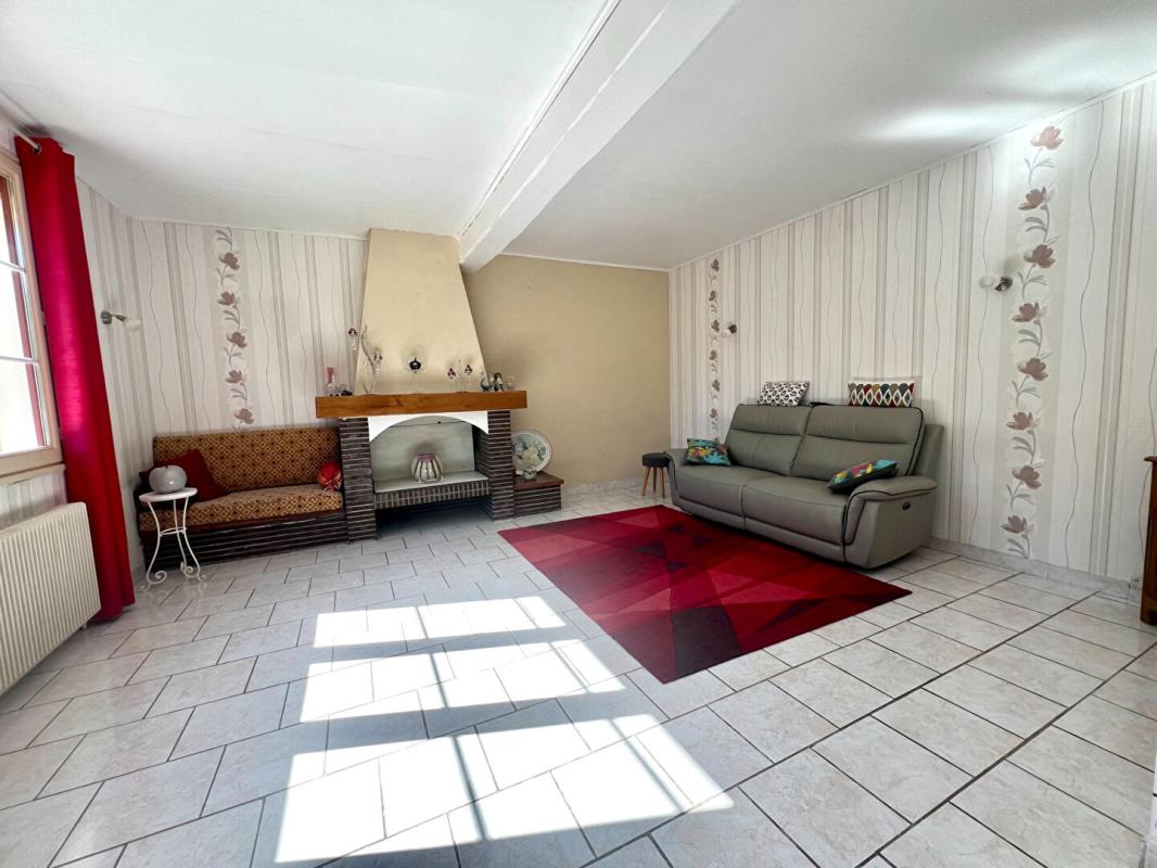 AREINES 5 MN DE VENDOME PAVILLON SUR SOUS SOL TOTAL 7