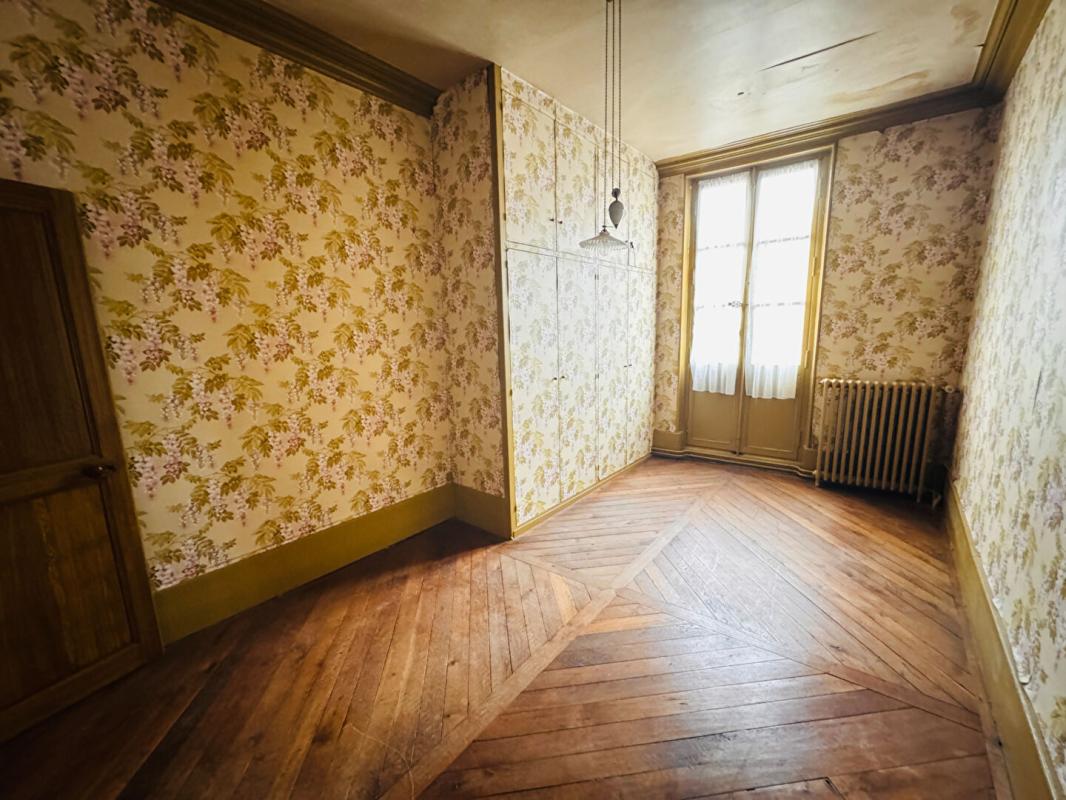 PREMERY Grande maison familiale dans le centre de Prémery 14